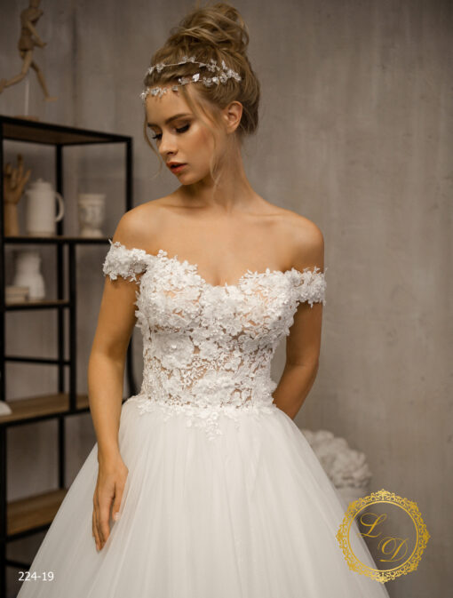 wedding-dress-224-19-2
