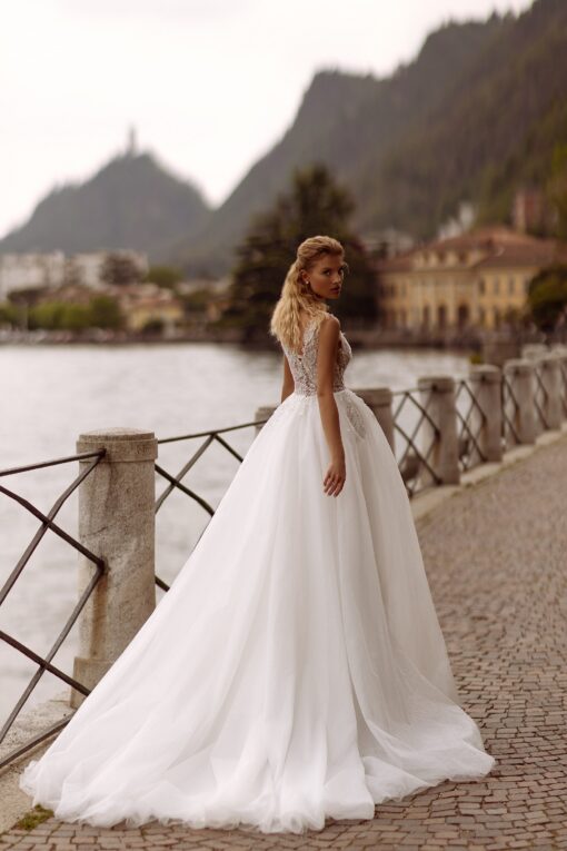 1025-2 Lady Di Bride wedding dress