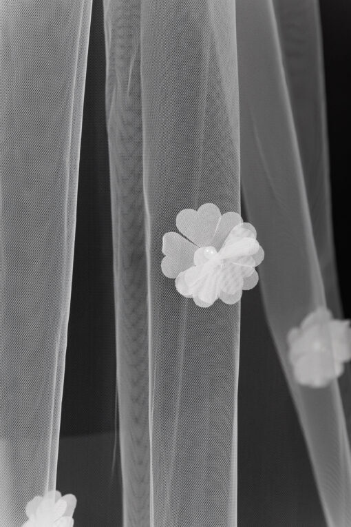 Veil 023-4