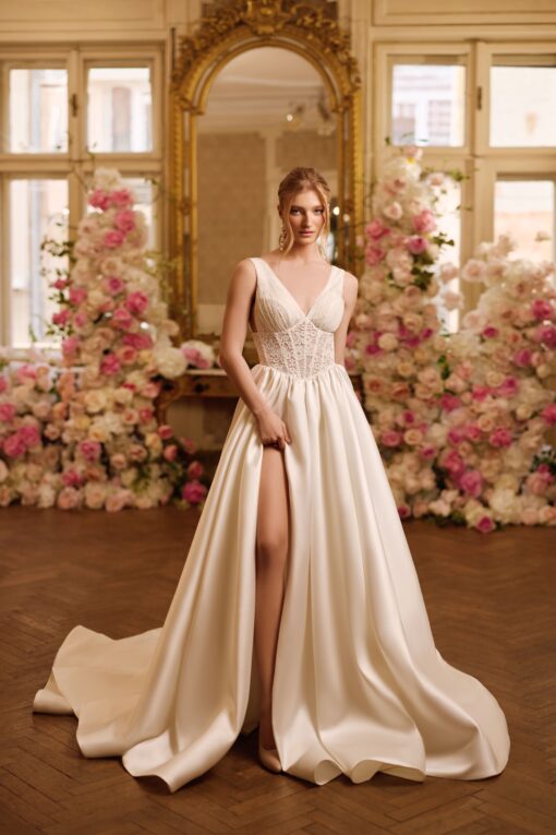 1620-1 Lady Di Bride Wedding Dress