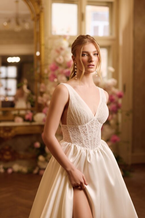 1620-2 Lady Di Bride Wedding Dress