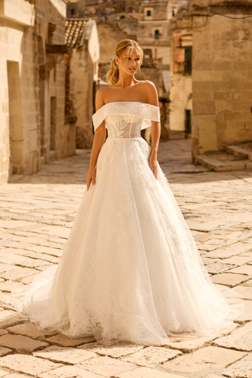 Wedding dress 1765-1