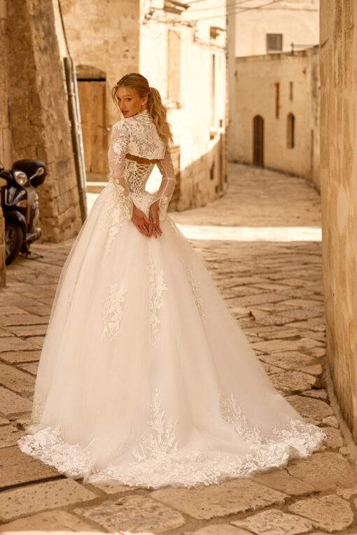 Wedding dress 1768-3