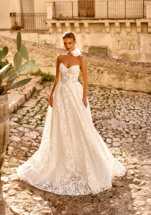 Wedding dress 1783-1